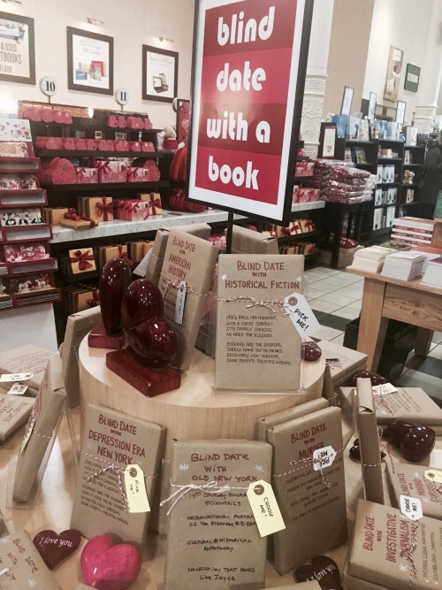 literaryglamour:literaryglamour:Barnes and Noble is getting us ready for Valentine’s DayCuffing seas