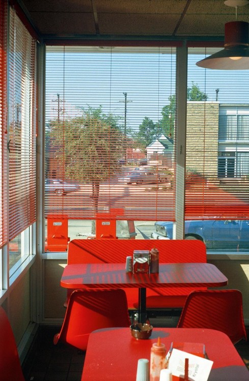 fuckyeahvintage-retro: William Eggleston