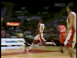 flight-time:  In his rookie year, Josh Smith was catchin’ dudes every other night. 