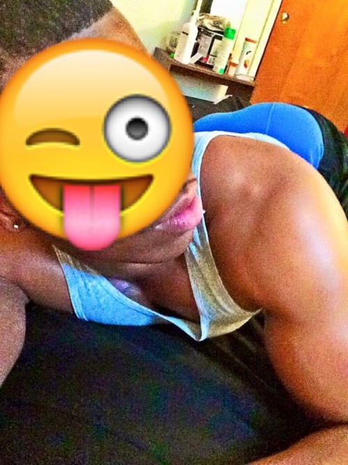 bigdomo15:  📸IG- ayemalique 📱KIK-ayeemalique 📱SC-aye_malique 🐤Twitter-Aye_malique