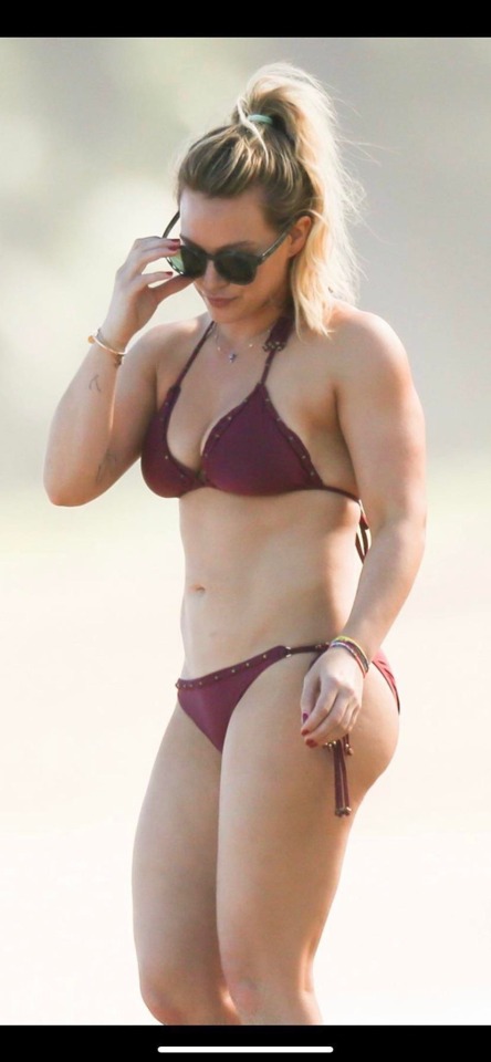 Please reblog and follow The Hottest Hollywood Celebs
Hillary Duff