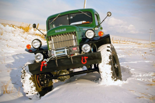 utwo: Legacy 4Door Power Wagon © legacyclassictrucks