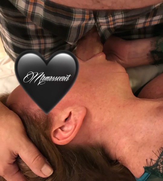 mrmrssecret:  Open wide 😮