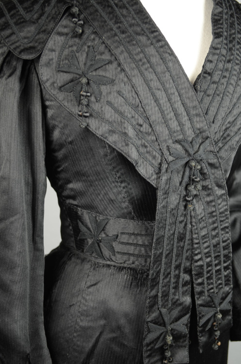 Suit, 1915-17From the Irma G. Bowen Historic Clothing Collection at the University of New Hampshire