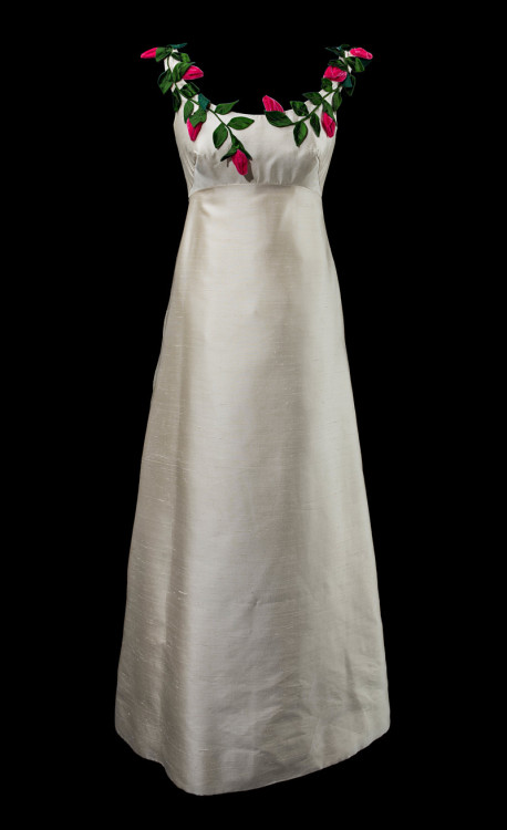 fashionsfromhistory:Debutante Dress for Pauline “Polly” Carver DuxburyAnn Lowe1967“The quality of th