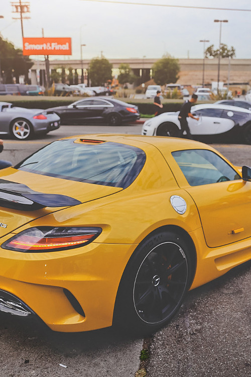 supercars-photography:  Mercedes-Benz SLS Black Series ‘13 - Supercars Photography 