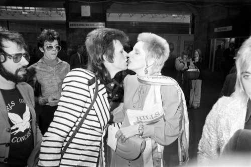  David Bowie at King’s Cross station before leaving London for Aberdeen with the Spiders, May 15, 19