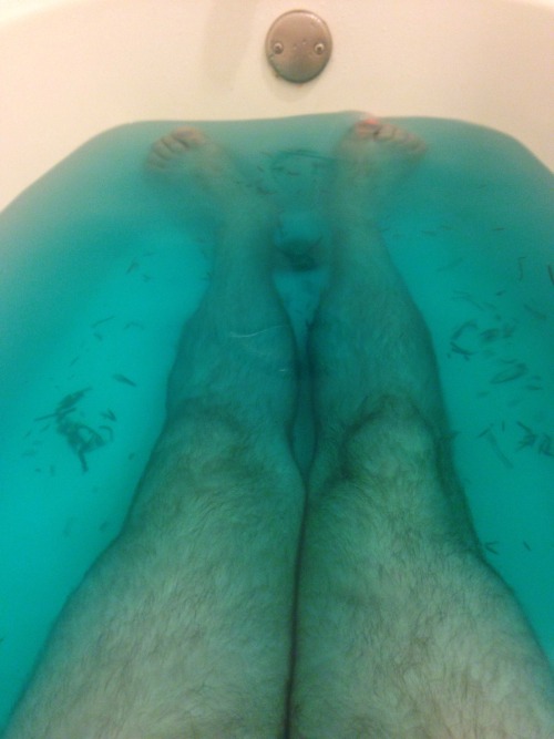 wartortellini:Guys I took a bath I actually enjoyed. Hola