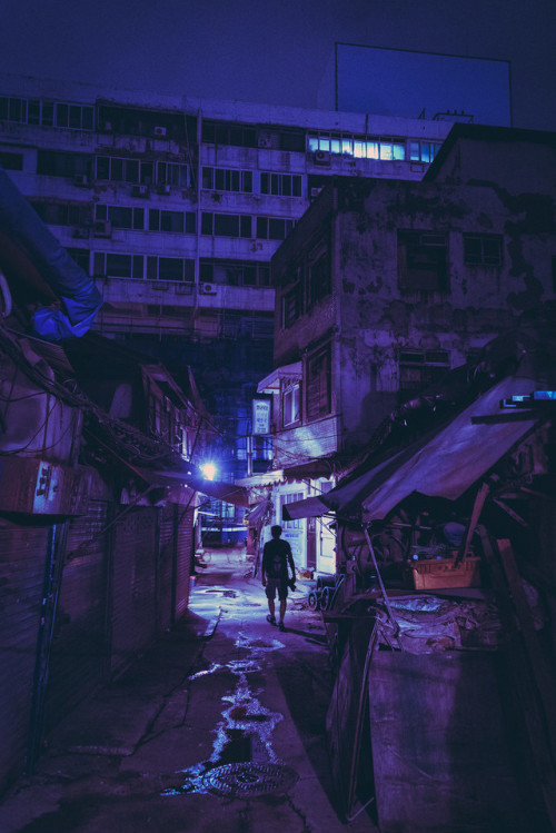 Alleyway below the historical Seun Sangga Arcade.