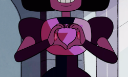 su-memelord:  scumbaglyfe:  su-memelord:    relatablepicturesofgarnet submitted:    looks more like an onion than a heart but ok  ONIoN ThEORy CONfIRmeD   nO SHUT UP