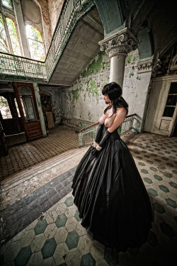 allyyourpainslut:  Being bound in abandoned places is something magical