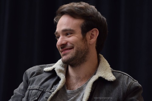 blazingchakrams:I have to share a few of my favorite pictures I took at the Daredevil Q&A of Cha