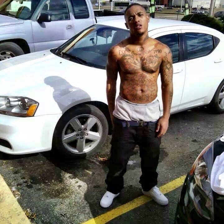 yantr:  brolovetimes:  Sagger Unit💛💚💙💜❤️  Nice pic  
