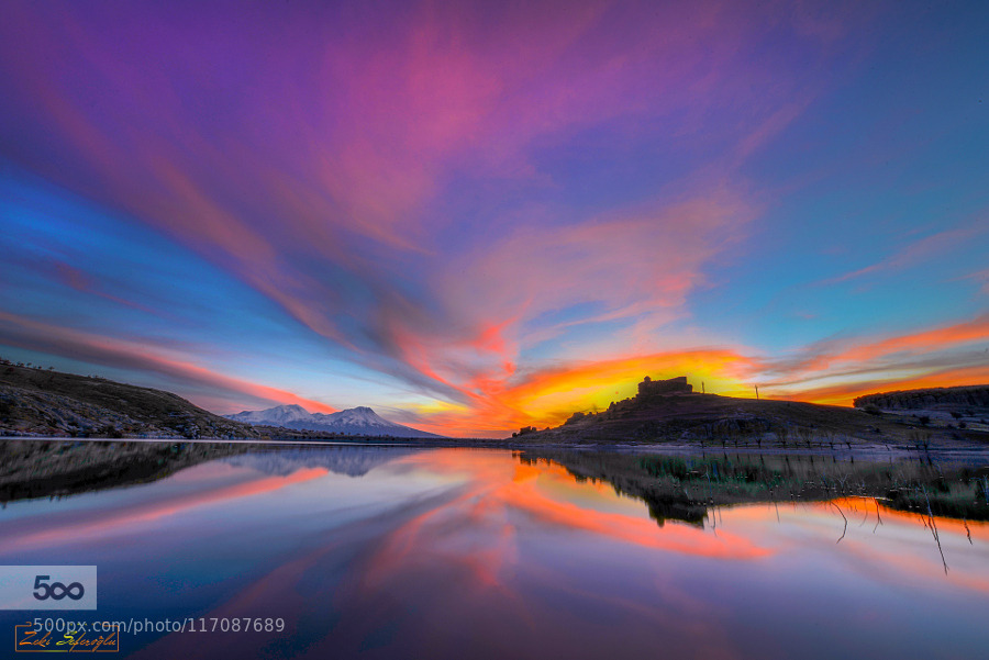 connor-burrows:  The prisoners Sun by ZekiSeferoglu