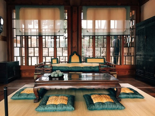 Completed in 1916, the Baek In-je House was originally the home of Han Sang-ryong, nephew of the not