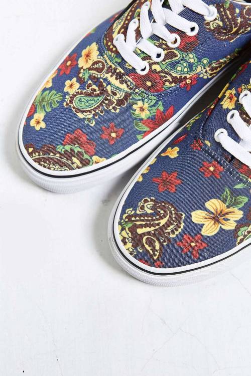 wantering-blog: Old School Vans California Era 59 Floral Sneaker