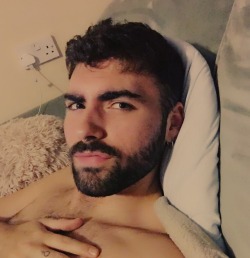 jigglyturk:  cococabanaclub:  I’m just a tired fag 💤   yasss