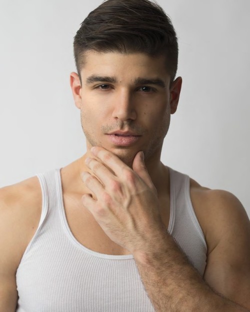 homo-graphique: Matt James photographed by Jade Young.