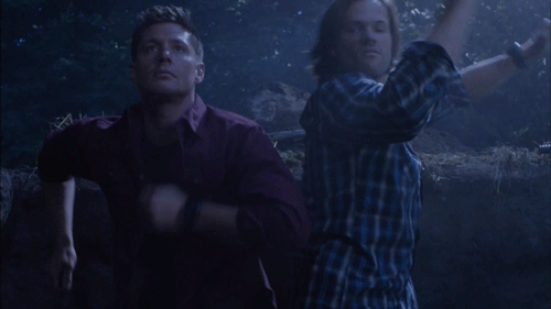 talesofdecorum:  Jensen and Jared Dancing 