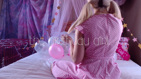 dumdolly: Birthday Girl ~12:32 ~ $8.99 Happy birthday to me!! I open up my bedroom