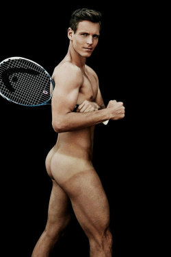 relativemoderation:  Tomas Berdych