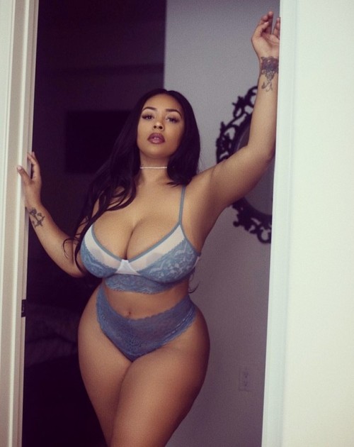 jazziedadd:  DeliciouslySexy. BigTitty. Busty'Loose    Epic 