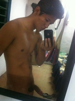 uniqueasians:  UniqueAsians (http://uniqueasians.tumblr.com) | Send in your photo(s) to AsianRomeo@outlook.com