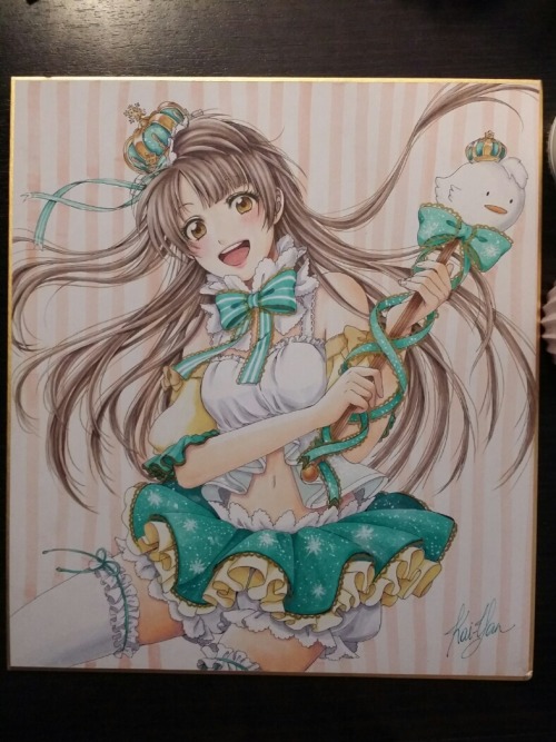 Shikishi of Kotori to celebrate some great pulls in her solo scouting box =D