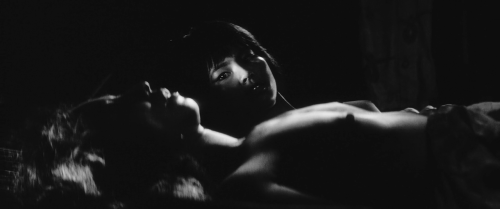 cinemasubcinema:  Såsom i en spegel (1961)Director: Ingmar Bergman Onibaba   (1964)  Director: Kaneto Shindô   