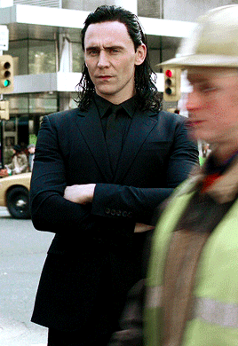 tomhiddleston-loki:Loki in suit 