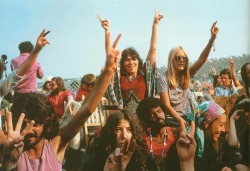the60sbazaar:Hippies at the 1969 Isle of Wight festival 
