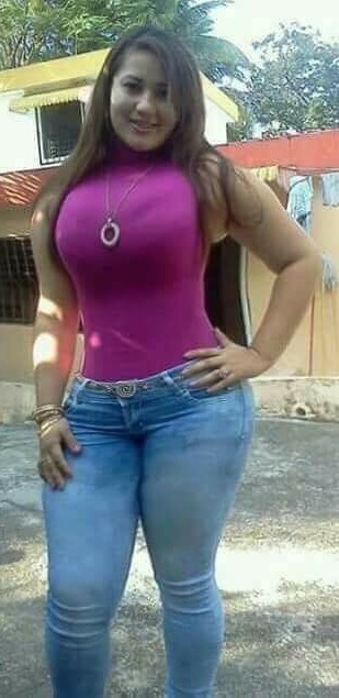 Sexy Girls In Tight Jeans