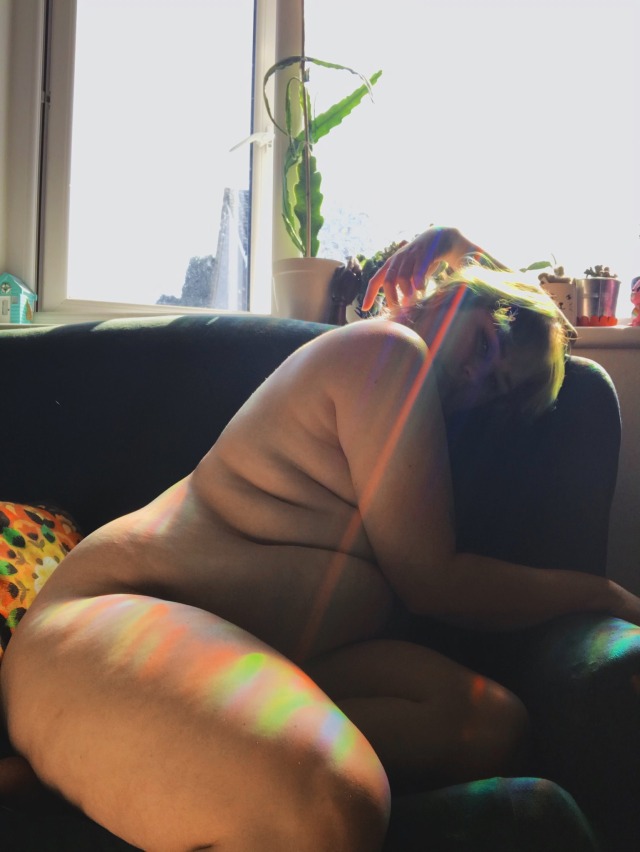 XXX cutiebooty-tummyloving:Just dumping a load photo