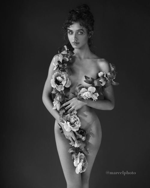 FLOWERING @cora.k.mc #cleanbeauty (at Marcel Indik Photography) https://www.instagram.com/marcelphot