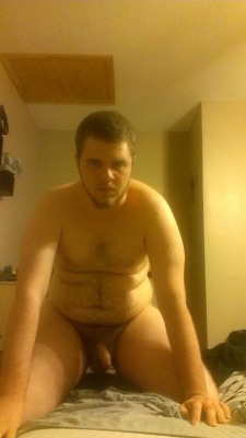 rednecksandrebels:  prized_piggy on kik Wants other guys to message him and help him gain! 