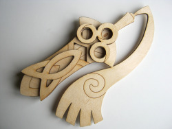 mimecapsule:  Wooden Honedge! It actually comes out of its sheath!!! Someone buy this for me! kthnks! Source: Etsy.com 