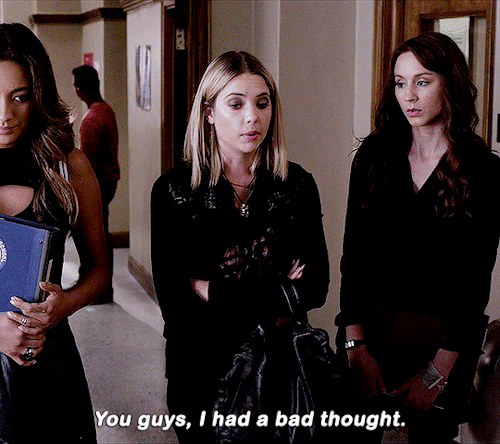 PRETTY LITTLE LIARS 5.11 — No One Here Can Love Or Understand Me 