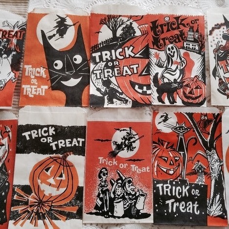 pastelog: Vintage Halloween mood board  -Pastel