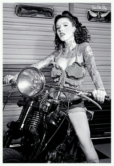 harley-girls:  Biker Girl http://tinyurl.com/q4td8td 