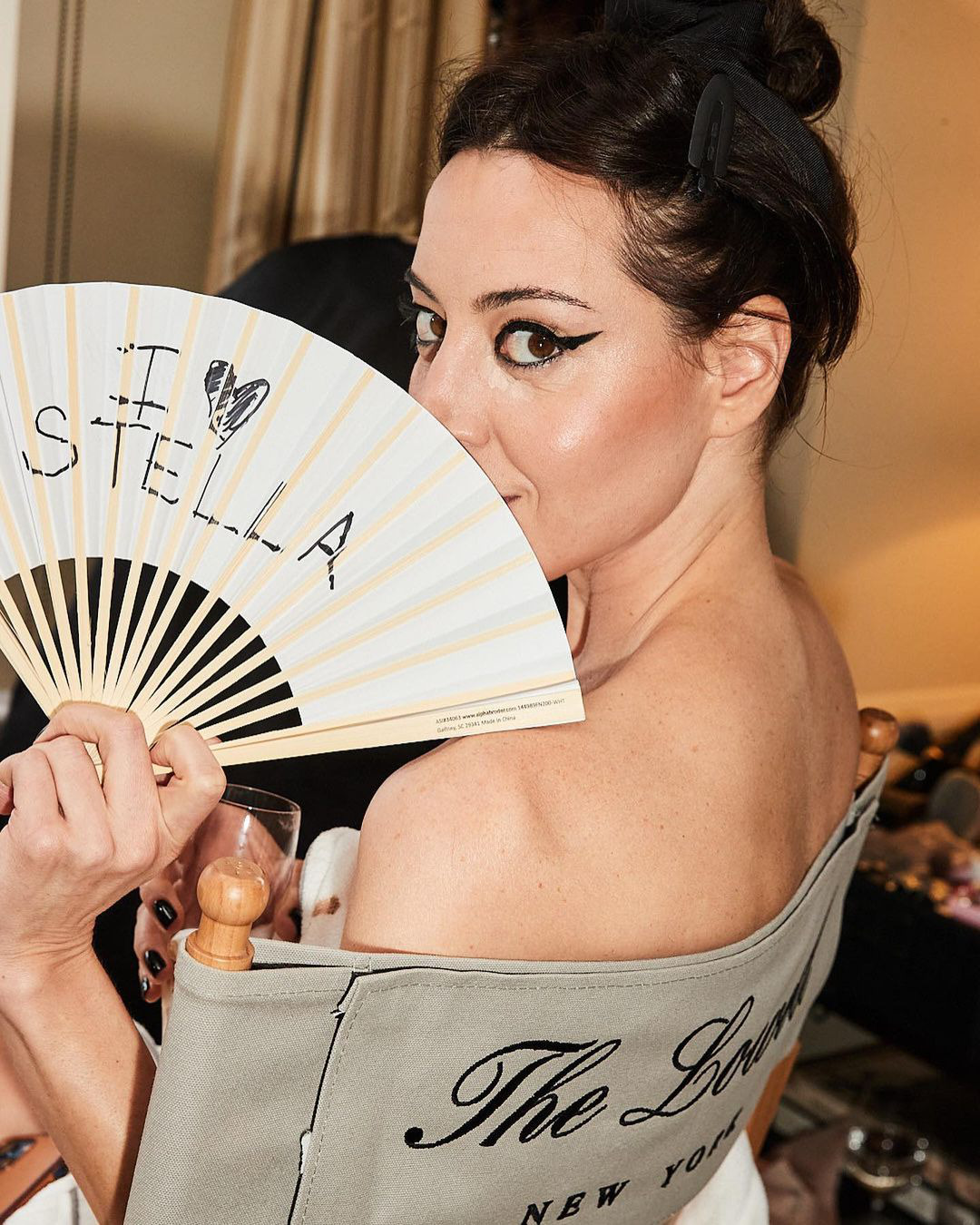 stunning females — AUBREY PLAZA getting ready for The 2023 Met Gala