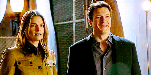 fembot77:dinoscully:castle’s smile/laugh (◡‿◡✿)I’d like a little more explanation on how Beckett now