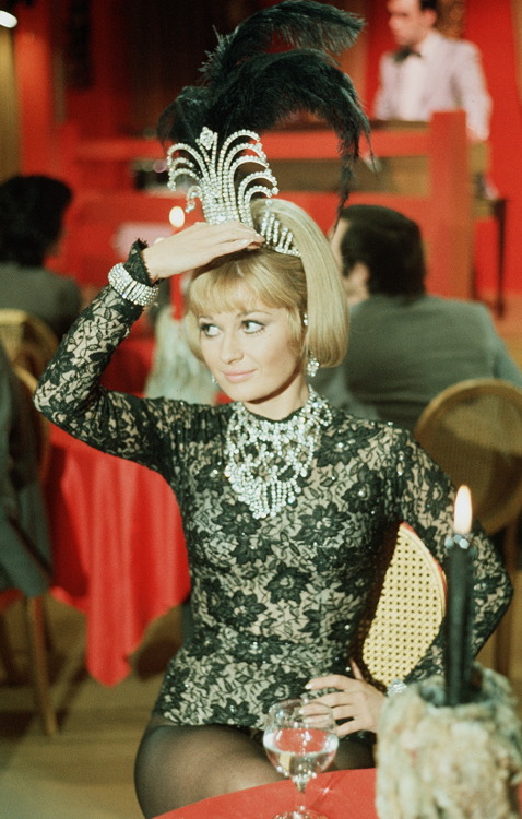 Stephanie Beacham