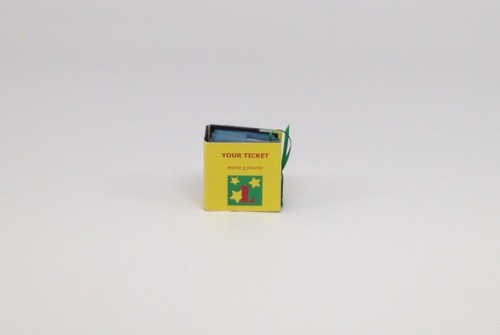 Maria G. Pisano, Your ticket, Memory Press, 2009.This miniature accordion/flag book is made up of ra