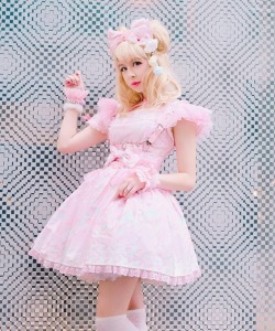 sissywifecassie:  sissydollychristie:  ʚ๑:～:๑🌸 ♡ 🌸๑:～:๑🌸 ♡ 🌸๑:～:๑🌸 ♡ 🌸๑:～:๑ɞ  Everyone deserves to live out their fantasy!! 