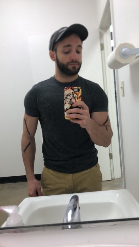 supersaiyanshoulders:  Thicker than a pocket-sized Snicker’s. 