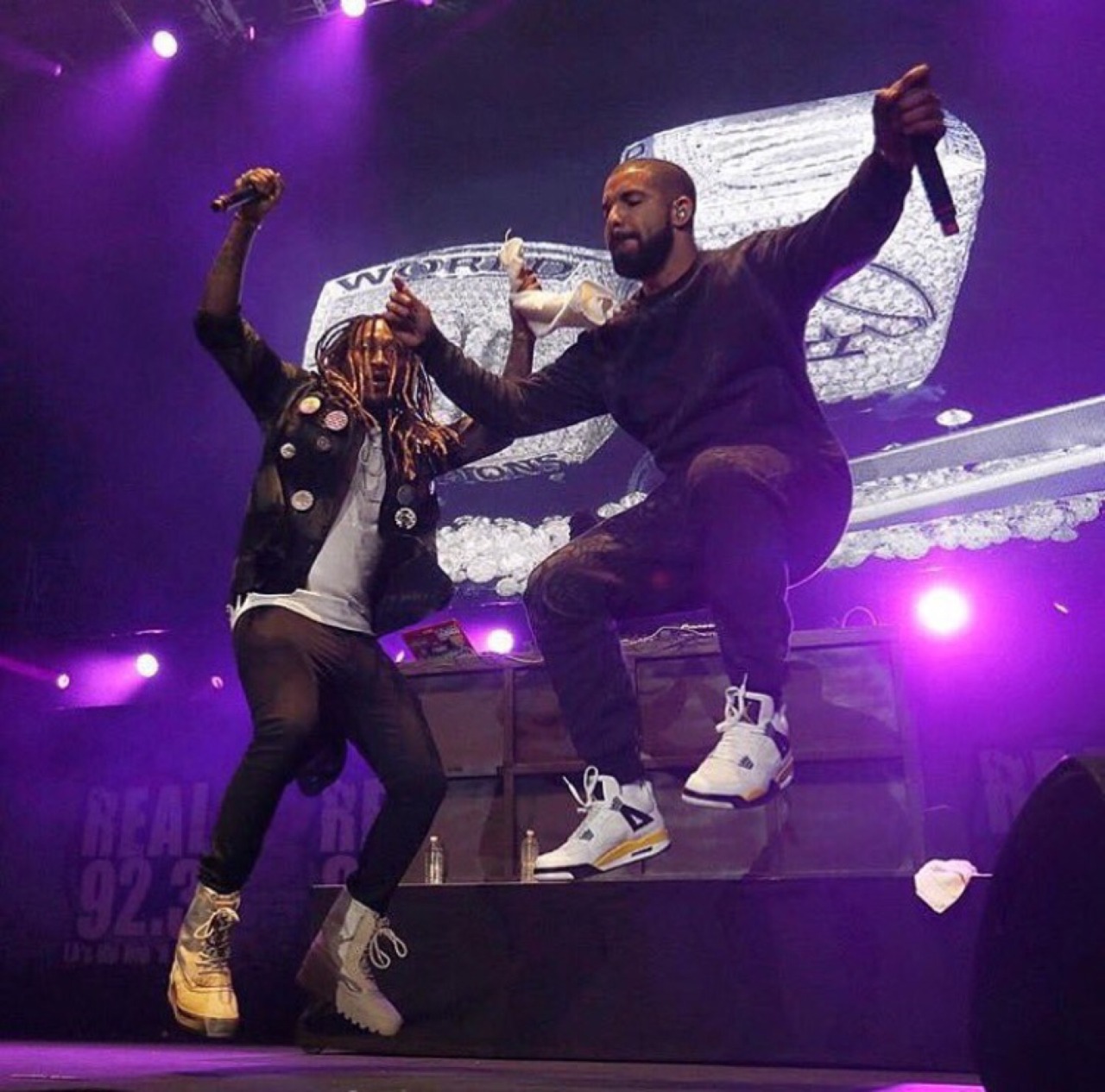 ohboiii:  JUMPMAN JUMPMAN JUMPMAN