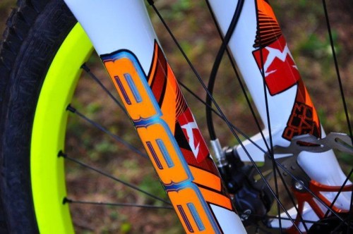 chirosangaku: Banshee Darkside - “The colour circle” - bike.insel’s Bike Check - Vital MTB