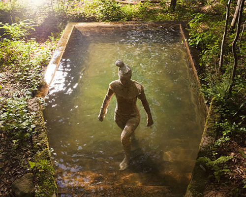 anhedonian-expat:  Shana RobbinsPerformance Art