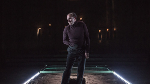 theatreisgoodforthesoul:Richard III Almeida Theatre, 2016Starring Ralph Fiennes and Vanessa Red