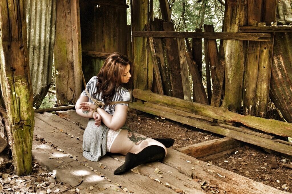 soapsrose:  A trip to the hobo shack.. &lt;3 amazing memories made!  Tied by